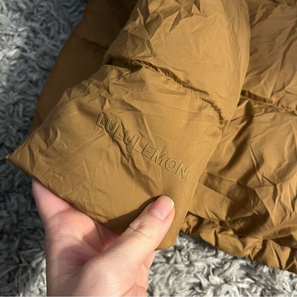 Lululemon wunder puff cropped jacket size 2 - Picture 7 of 7